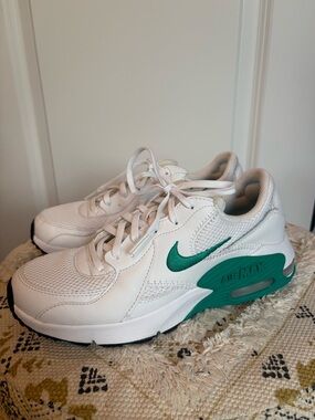 Women’s Nike Air Max White Excee